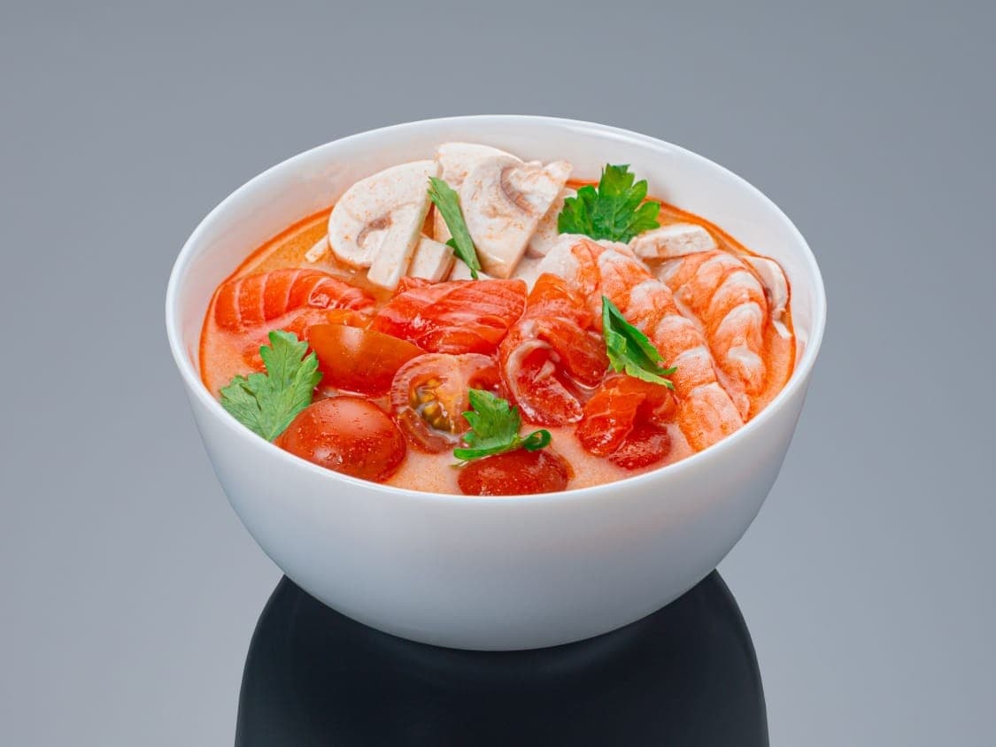 Том Ям с Лососем